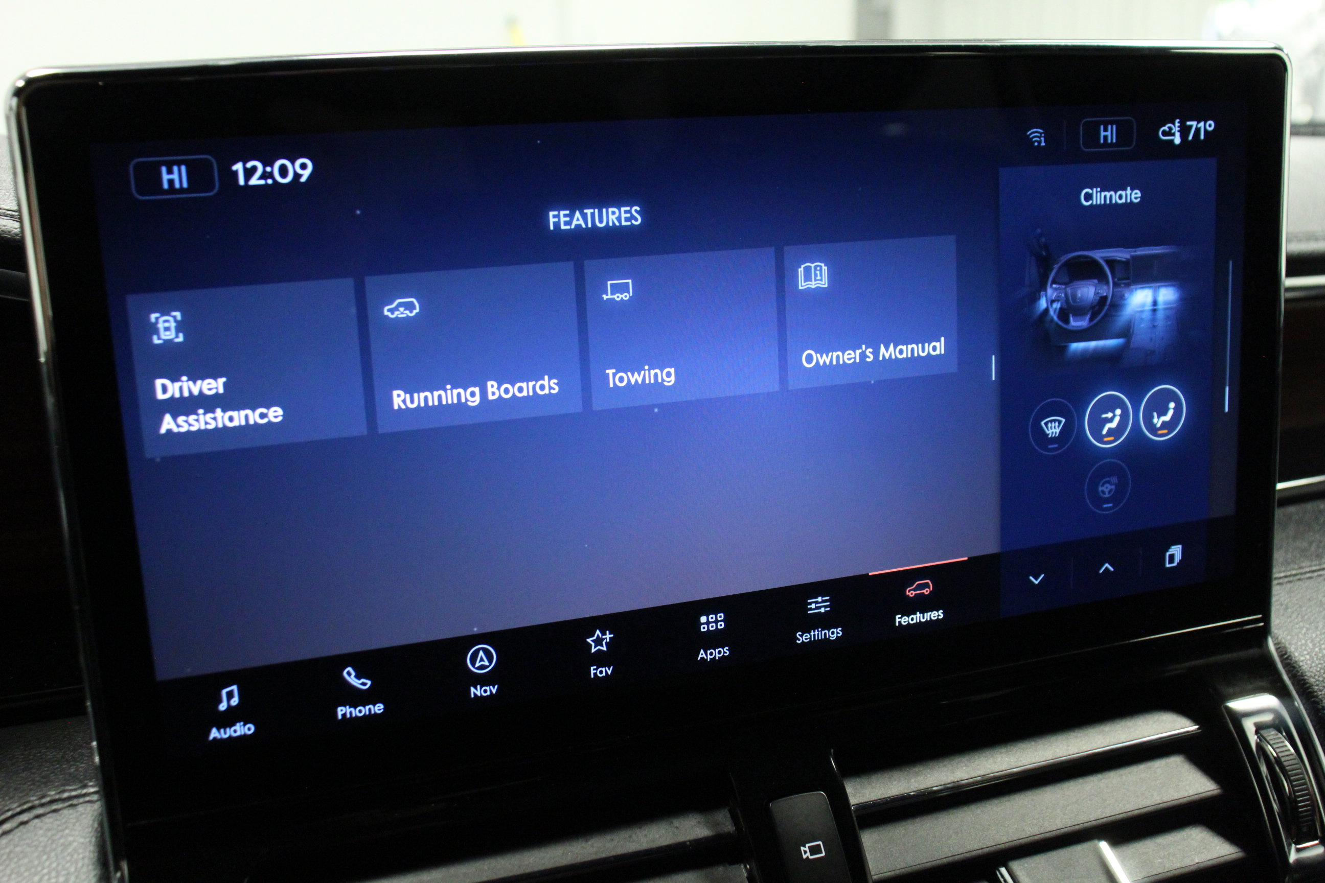 Used 2024 Lincoln Navigator Reserve AWD/4WD image 29