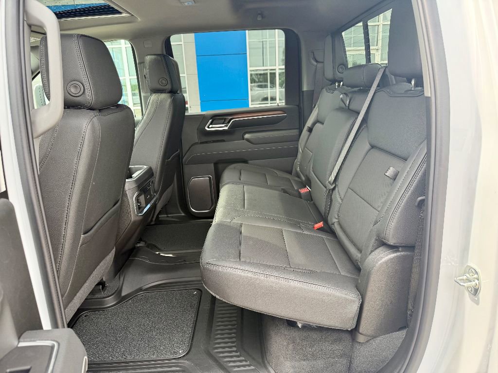 New 2025 GMC Sierra 3500 Denali w/ Denali Reserve Package image 27