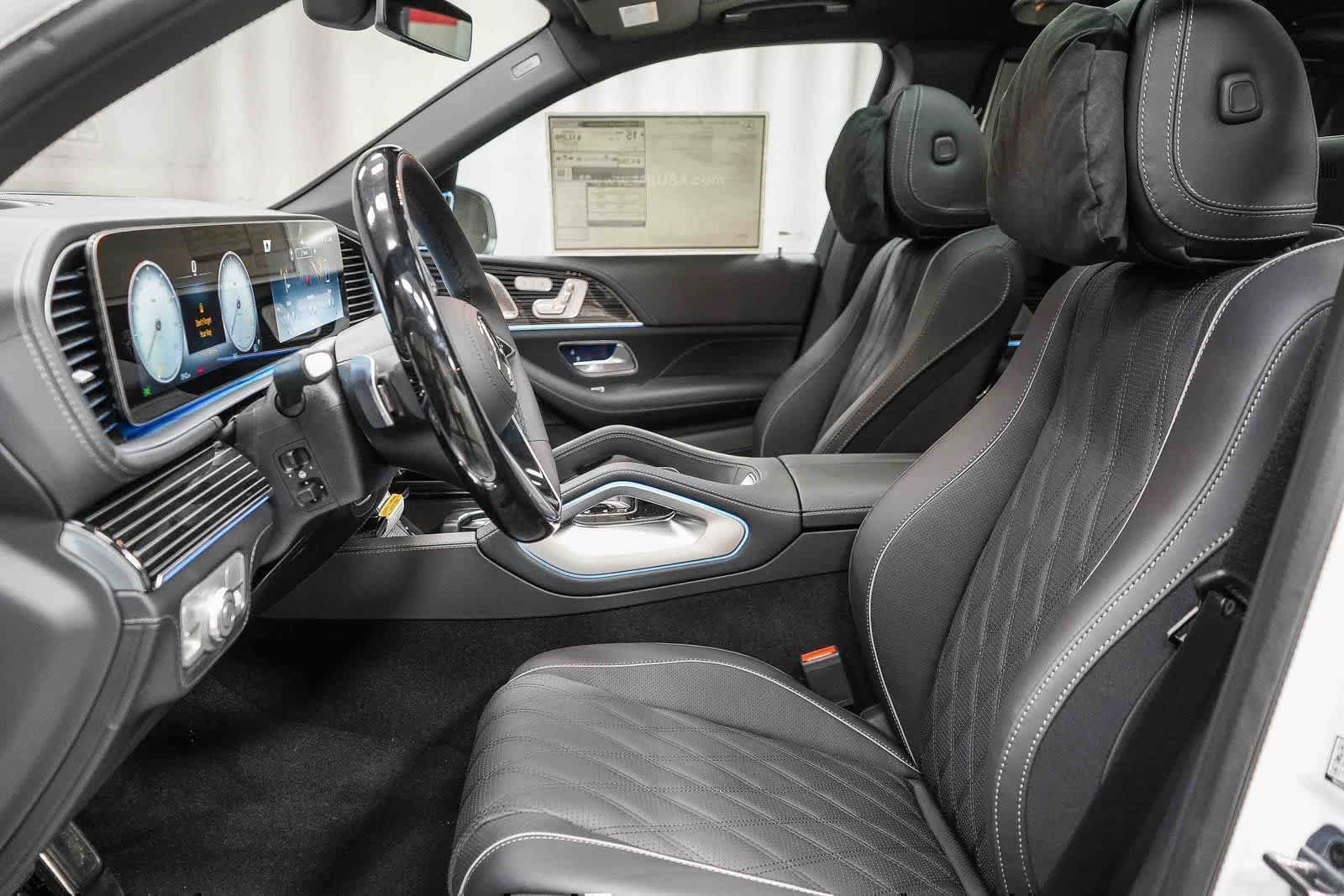New 2026 Mercedes-Benz Maybach GLS 600 4MATIC image 17