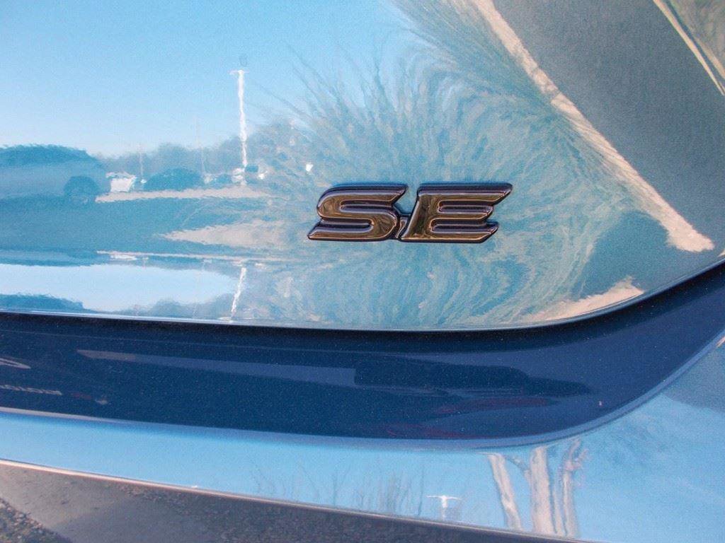 Used 2026 Toyota Camry SE w/ Convenience Package image 9