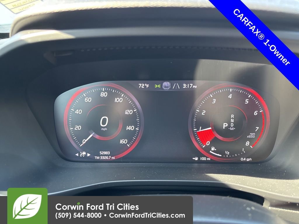 Used 2021 Volvo XC40 T5 R-Design image 14