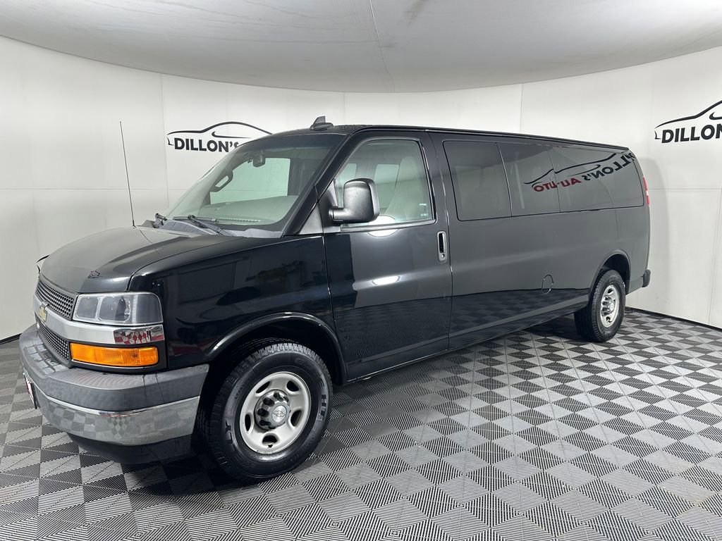 Used 2017 Chevrolet Express 3500 LT w/ LT Preferred Equipment Group image 2