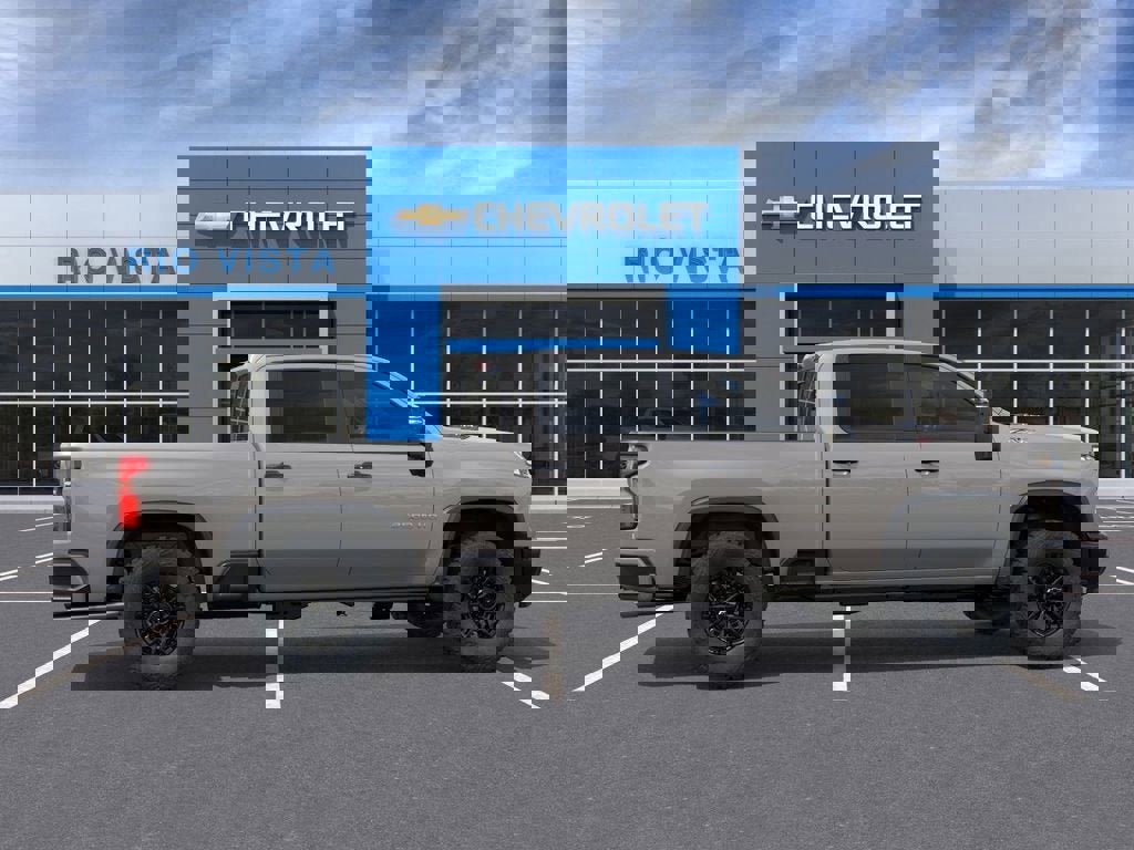 New 2026 Chevrolet Silverado 2500 ZR2 image 3