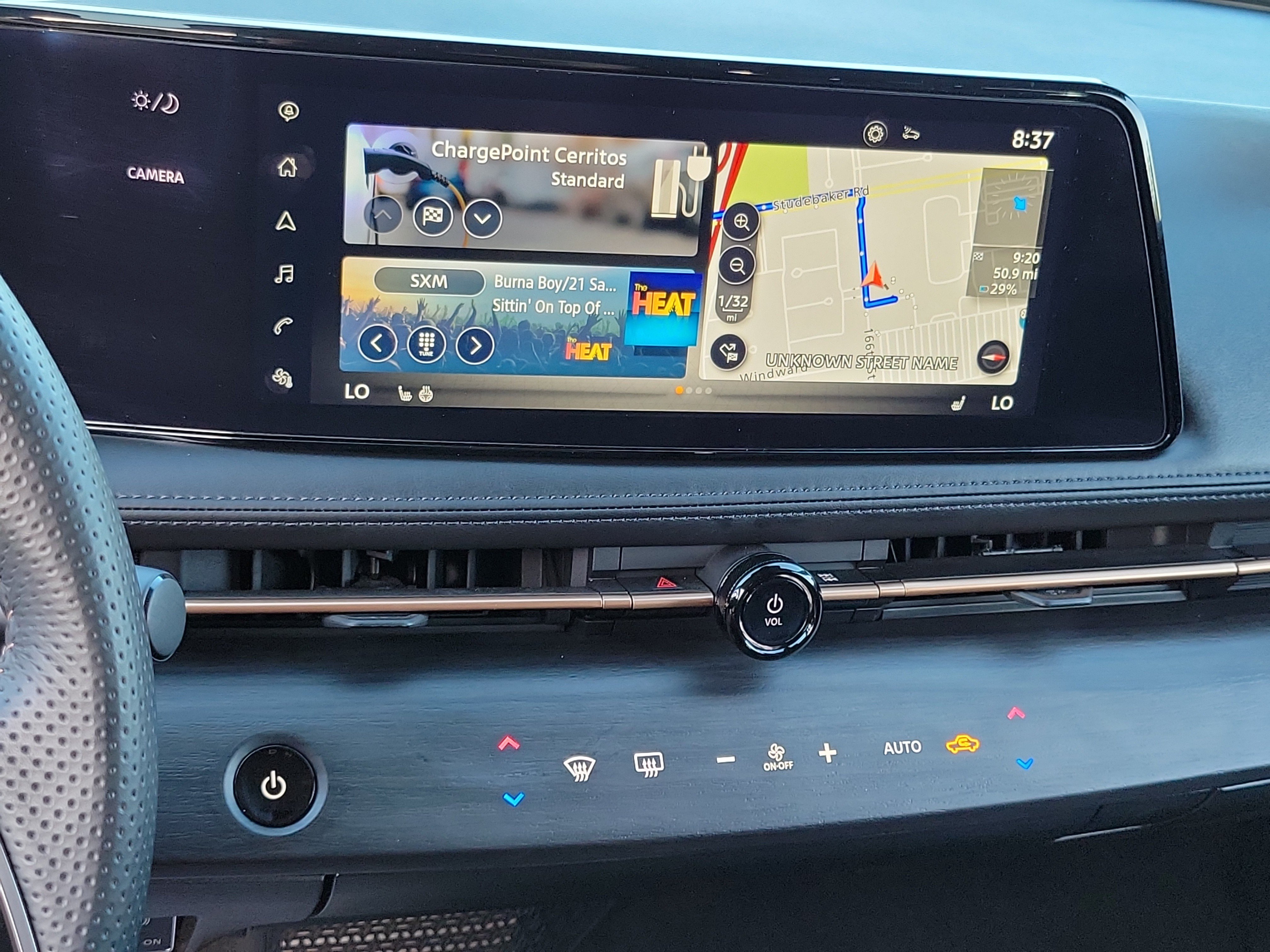 Used 2023 Nissan Ariya FWD image 15