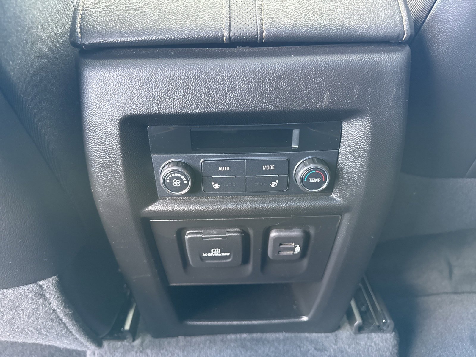 Used 2022 Chevrolet Traverse Premier image 19