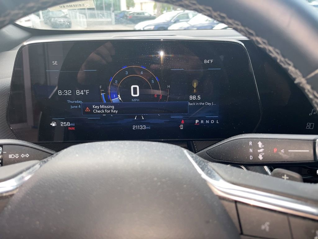 Used 2026 Chevrolet Equinox LT FWD image 15