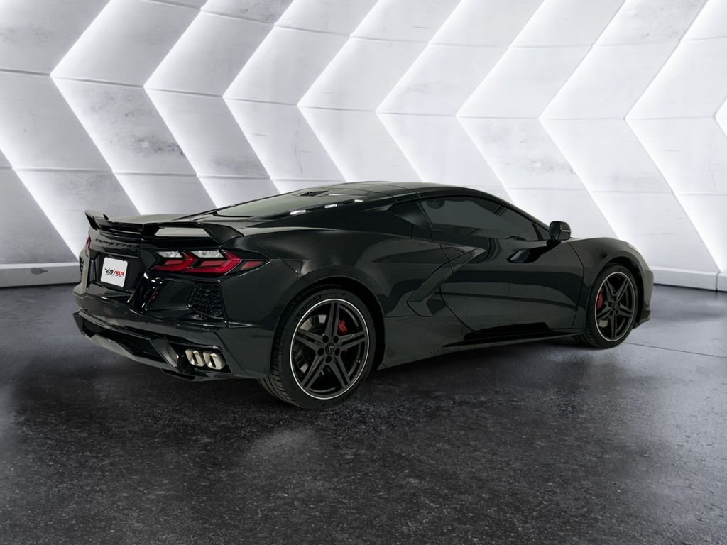 Used 2024 Chevrolet Corvette Stingray Preferred Cpe w/ Z51 Performance Package RWD image 4