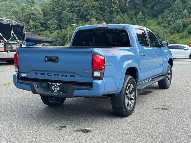 Used 2019 Toyota Tacoma TRD Sport AWD/4WD image 7