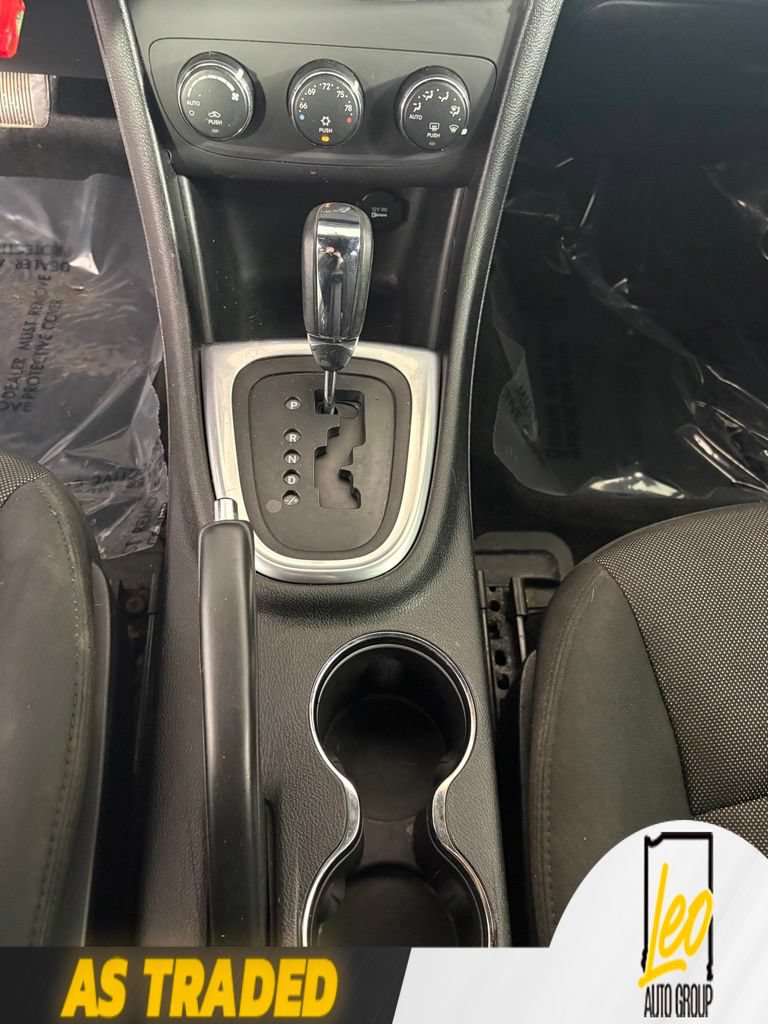 Used 2013 Dodge Avenger SXT FWD image 17