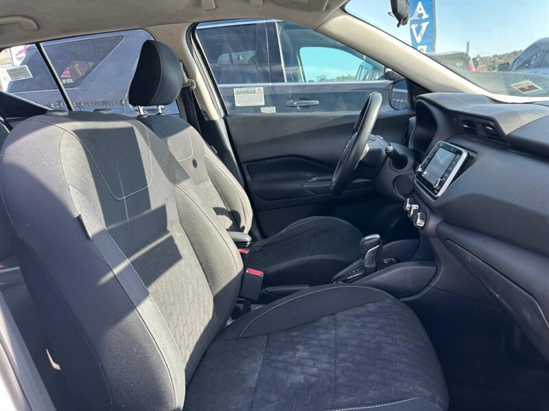 Used 2022 Nissan Kicks S FWD image 15