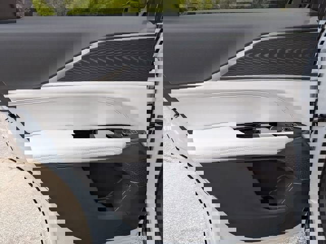 New 2026 Cadillac Lyriq Luxury image 22