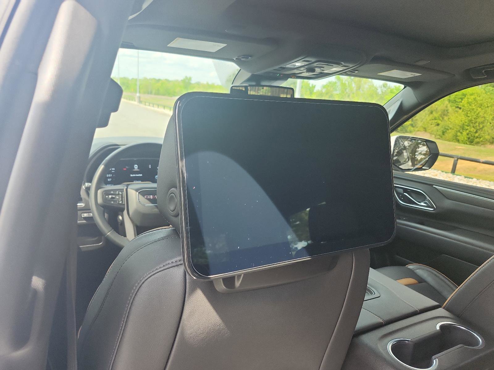 Used 2024 GMC Yukon AT4 w/ AT4 Premium Package image 14