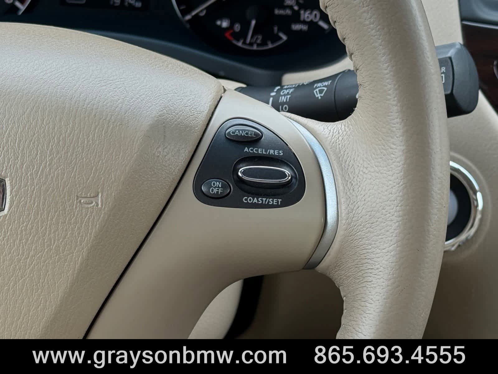 Used 2015 Nissan Pathfinder Platinum AWD/4WD image 25