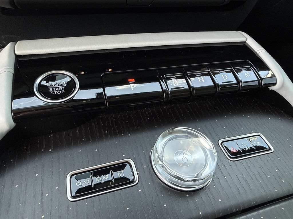 New 2026 Lincoln Navigator L Black Label AWD/4WD image 31