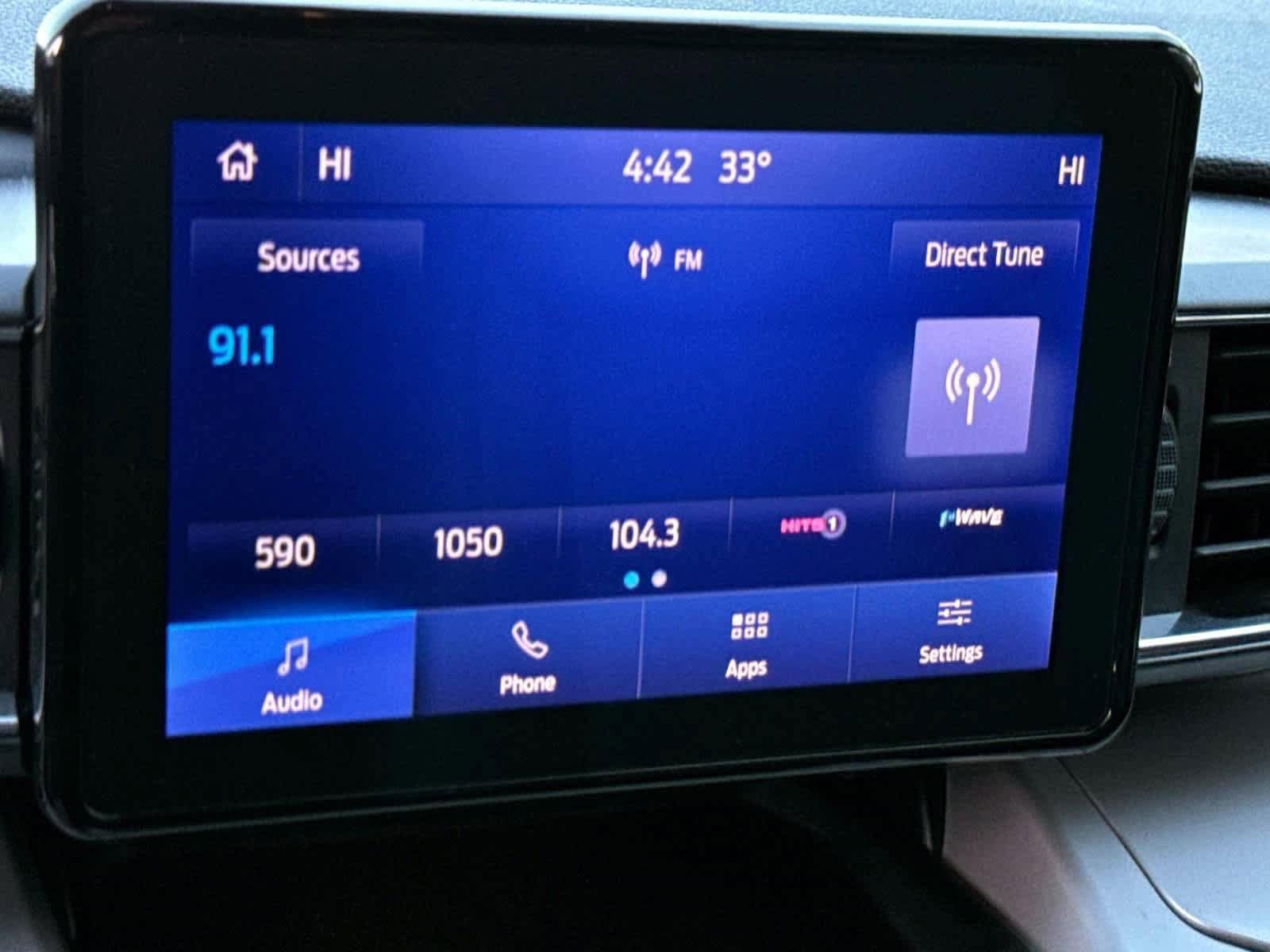 Used 2024 Ford Explorer XLT image 19