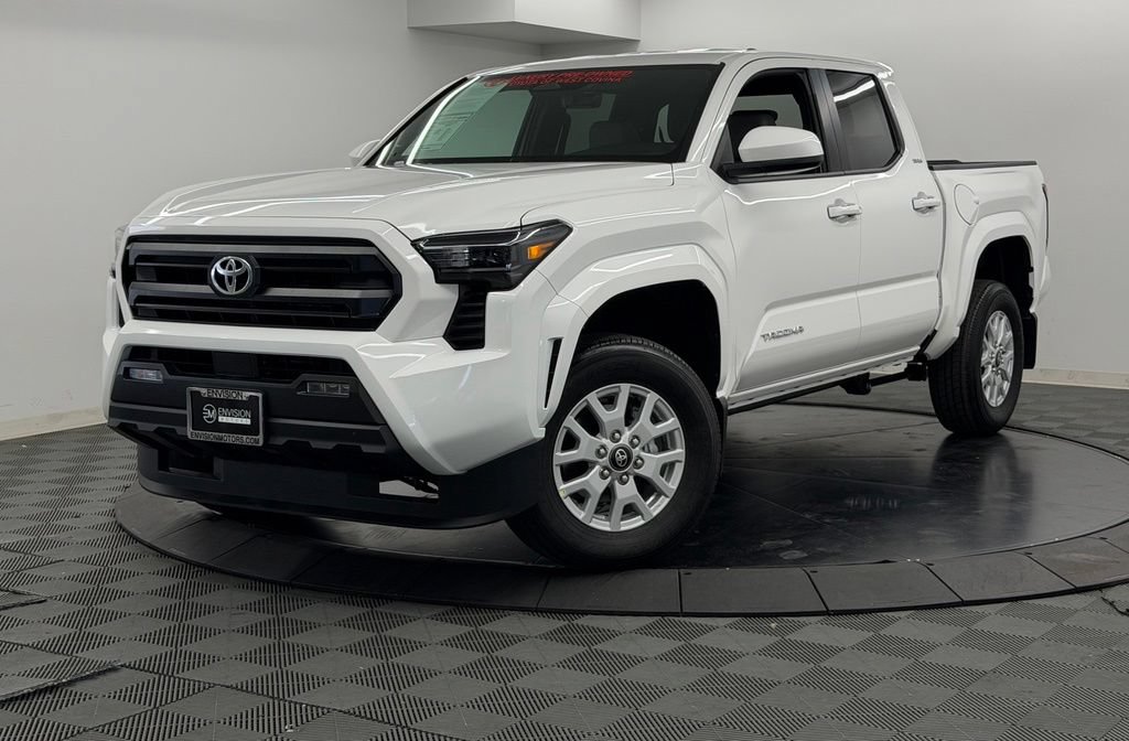 Used 2026 Toyota Tacoma SR5 RWD image 3