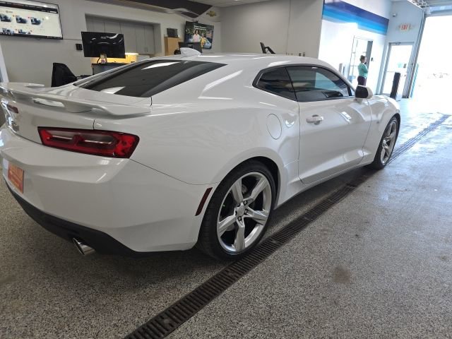 Used 2018 Chevrolet Camaro SS image 7