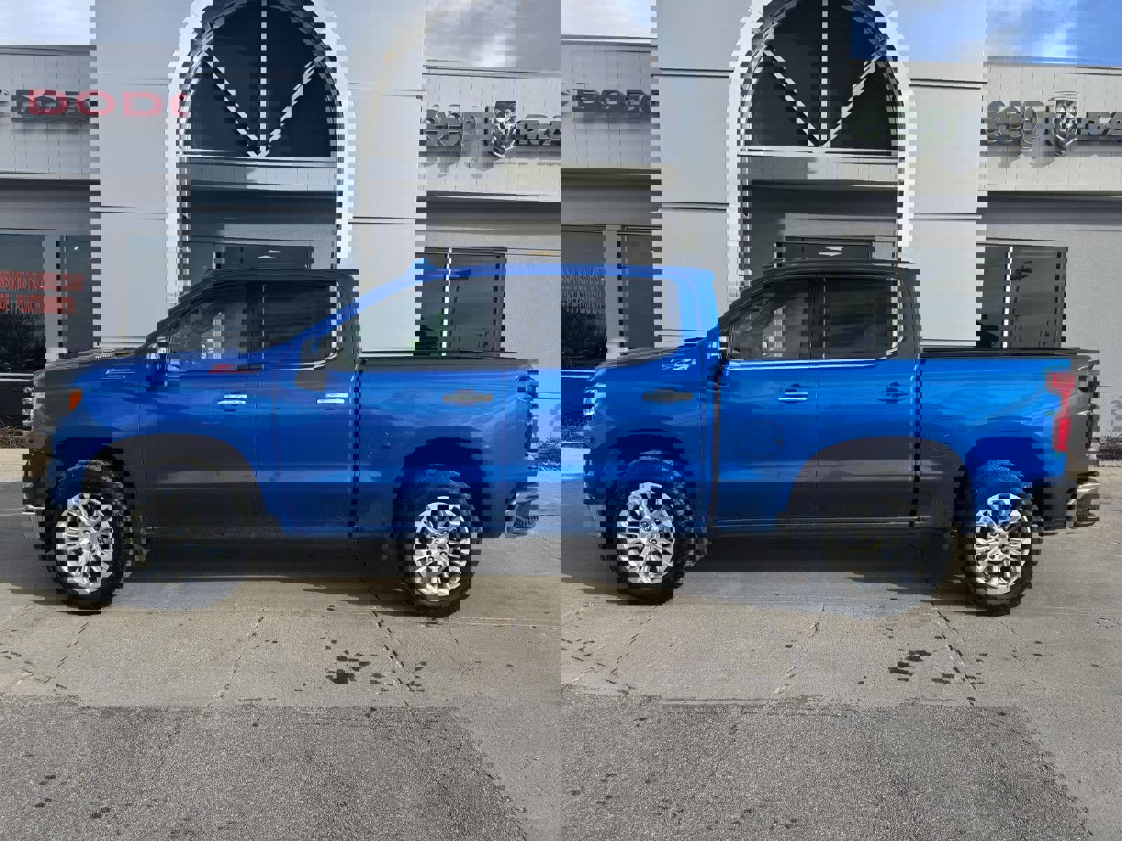 Used 2022 Chevrolet Silverado 1500 LTZ