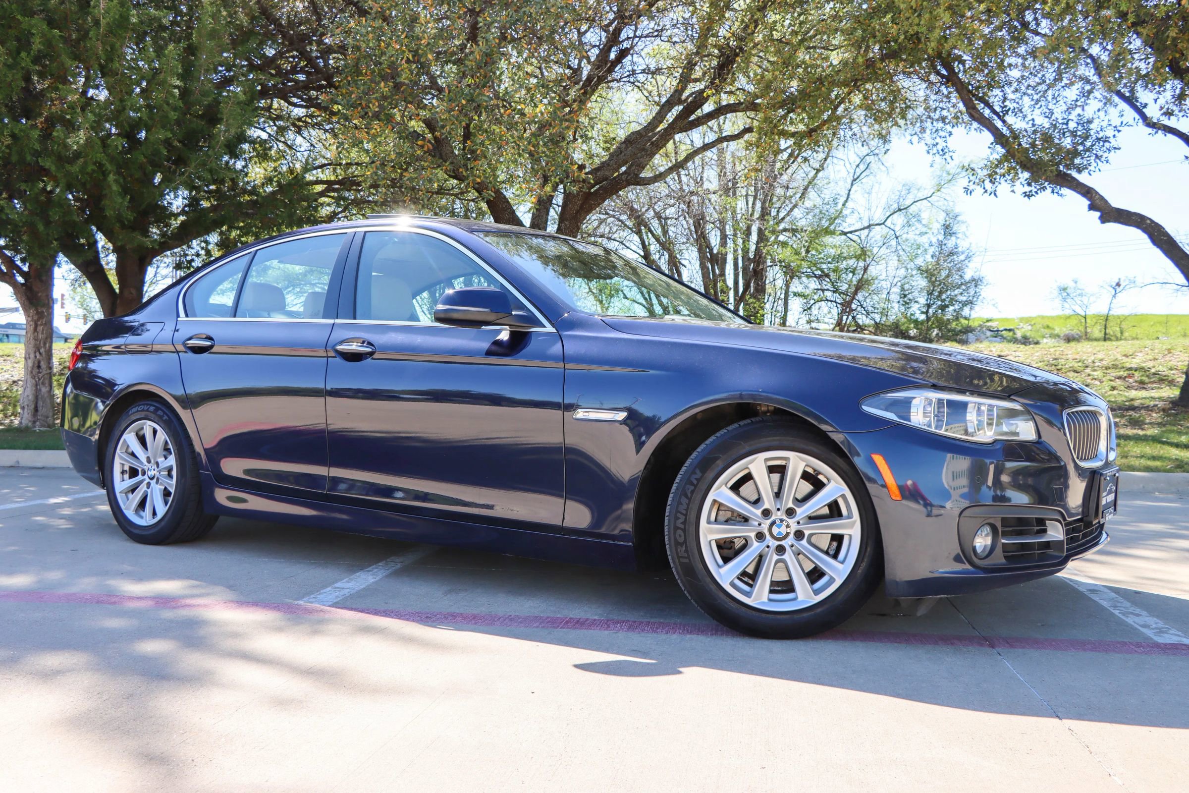 Used 2016 BMW 528i Sedan image 1