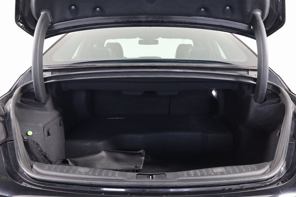 Used 2020 Lincoln MKZ Reserve w/ Monochromatic Package FWD image 12