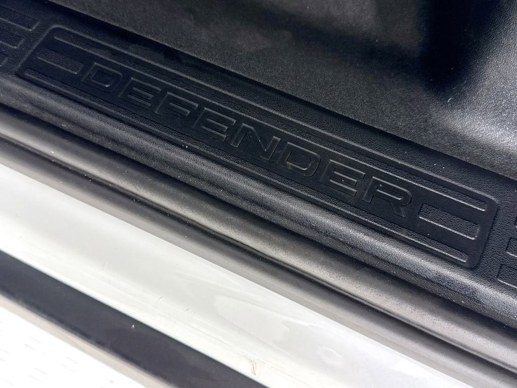 Used 2023 Land Rover Defender 110 S AWD/4WD image 18