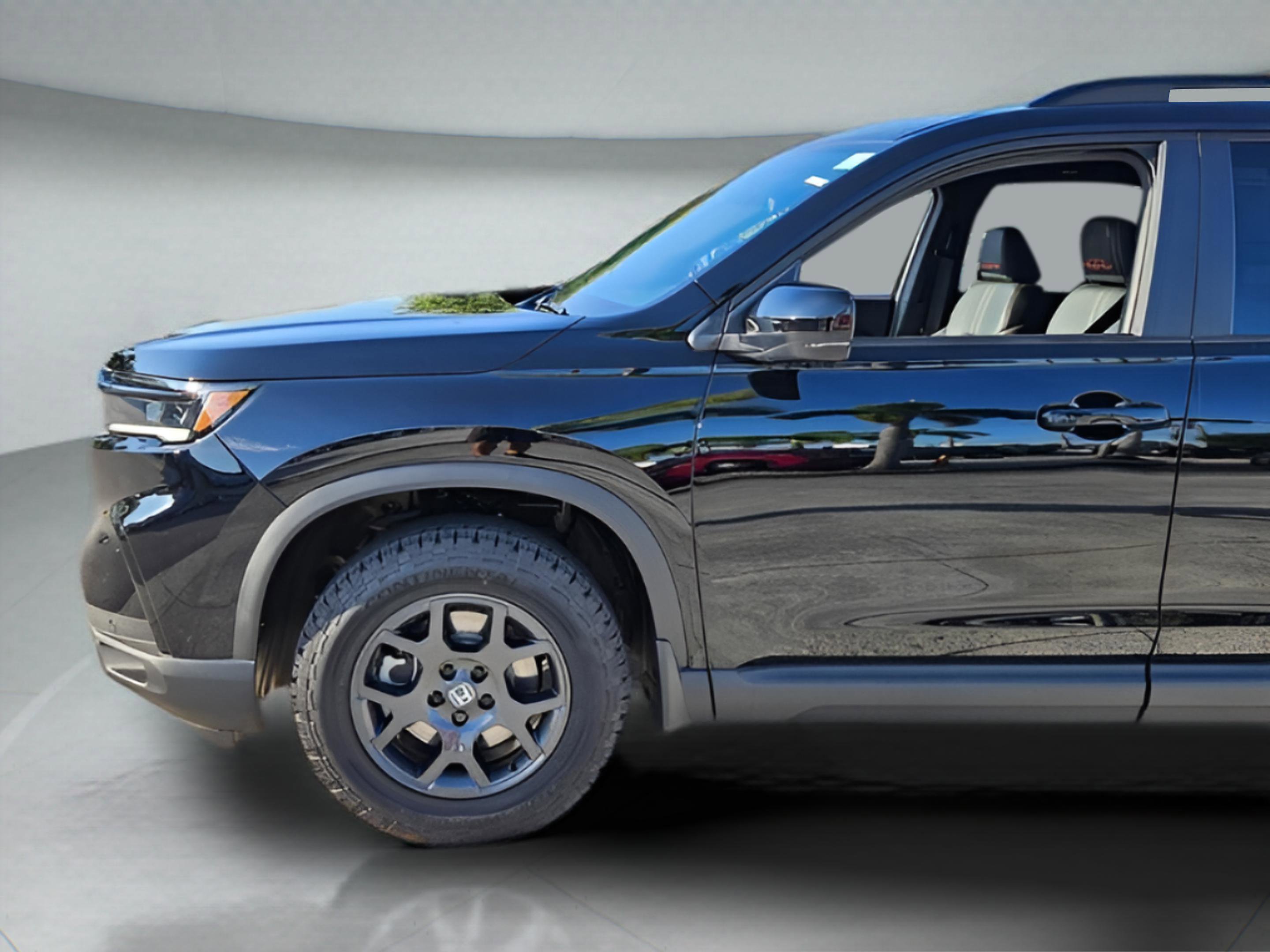 New 2025 Honda Pilot TrailSport image 36