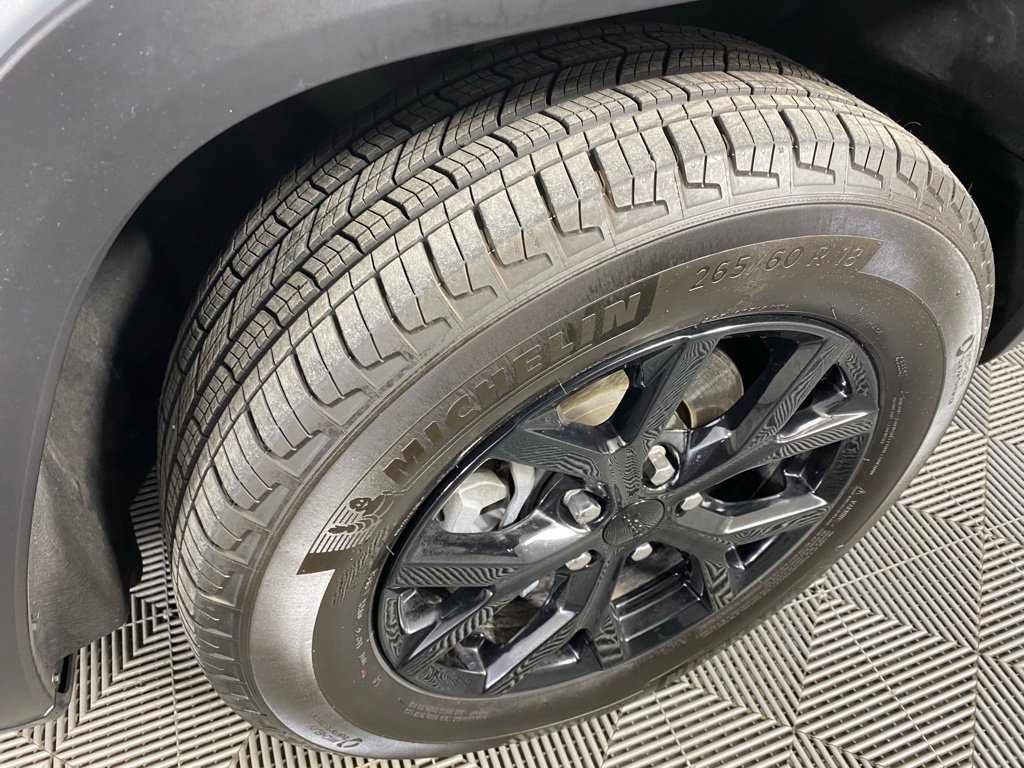 Used 2024 Jeep Grand Cherokee Altitude image 21