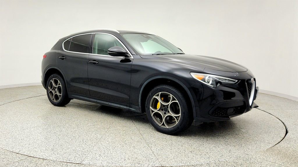 Used 2019 Alfa Romeo Stelvio RWD image 3