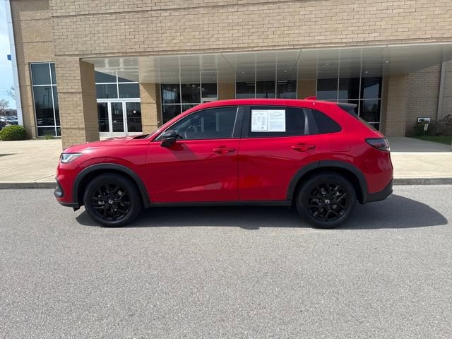 Used 2024 Honda HR-V Sport image 1