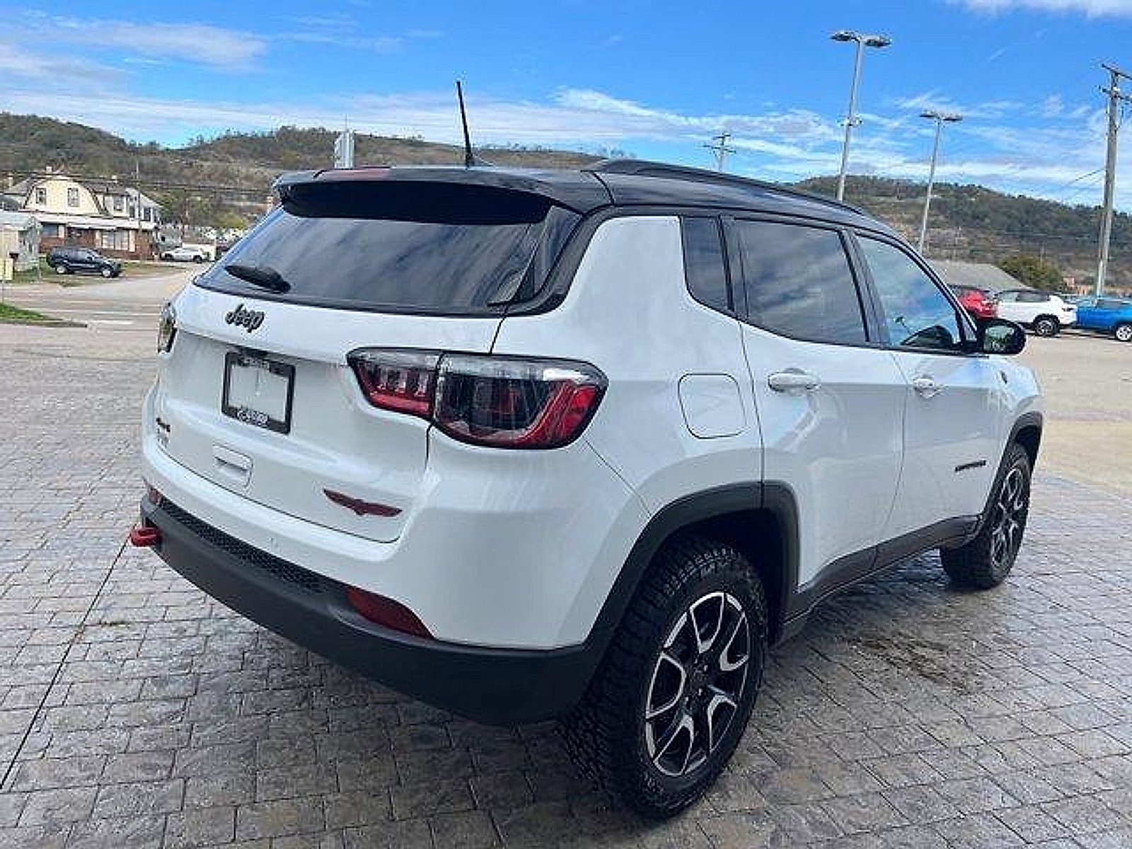 New 2026 Jeep Compass Trailhawk image 5