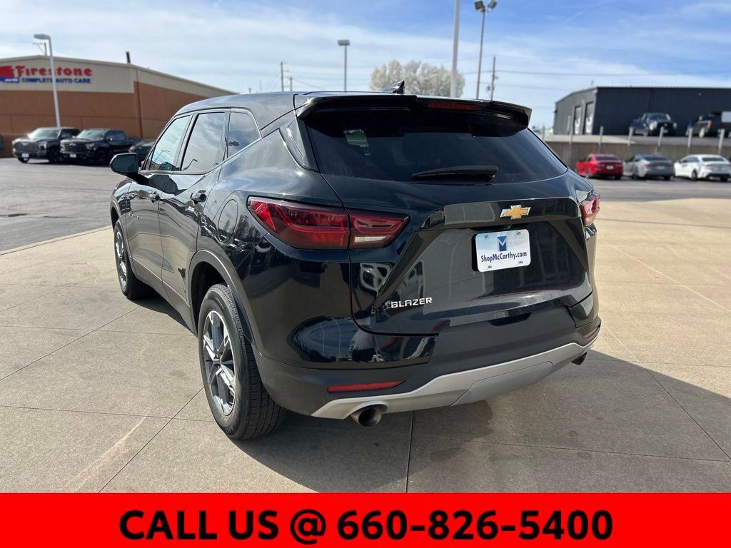 Used 2024 Chevrolet Blazer LT image 3