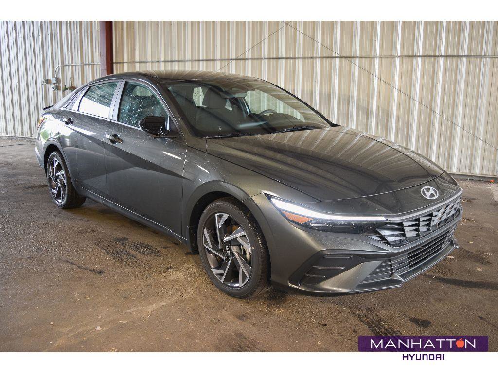 New 2025 Hyundai Elantra Sport