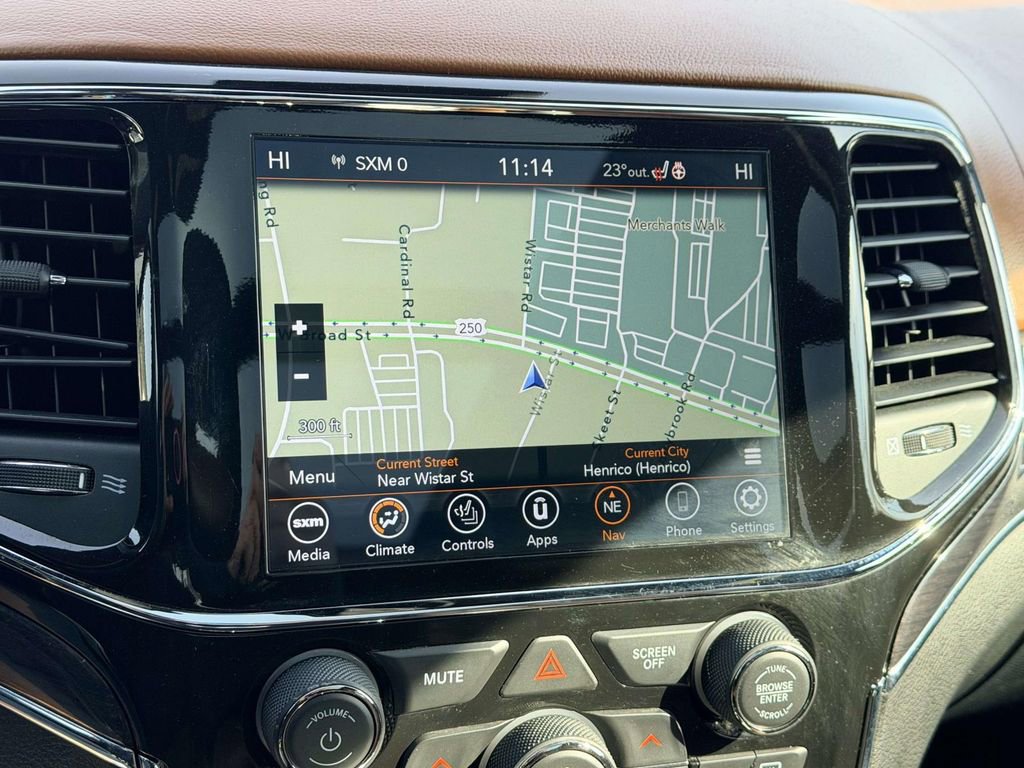 Used 2021 Jeep Grand Cherokee Overland image 3