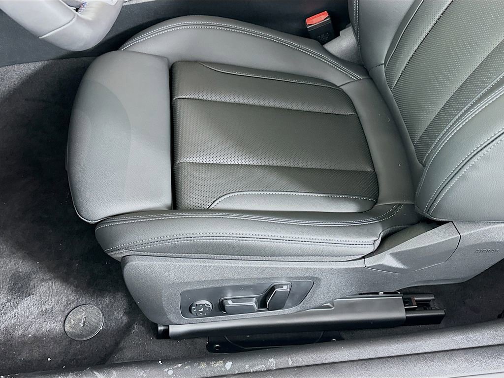 New 2026 BMW 440i xDrive Coupe w/ Parking Assistance Package image 25