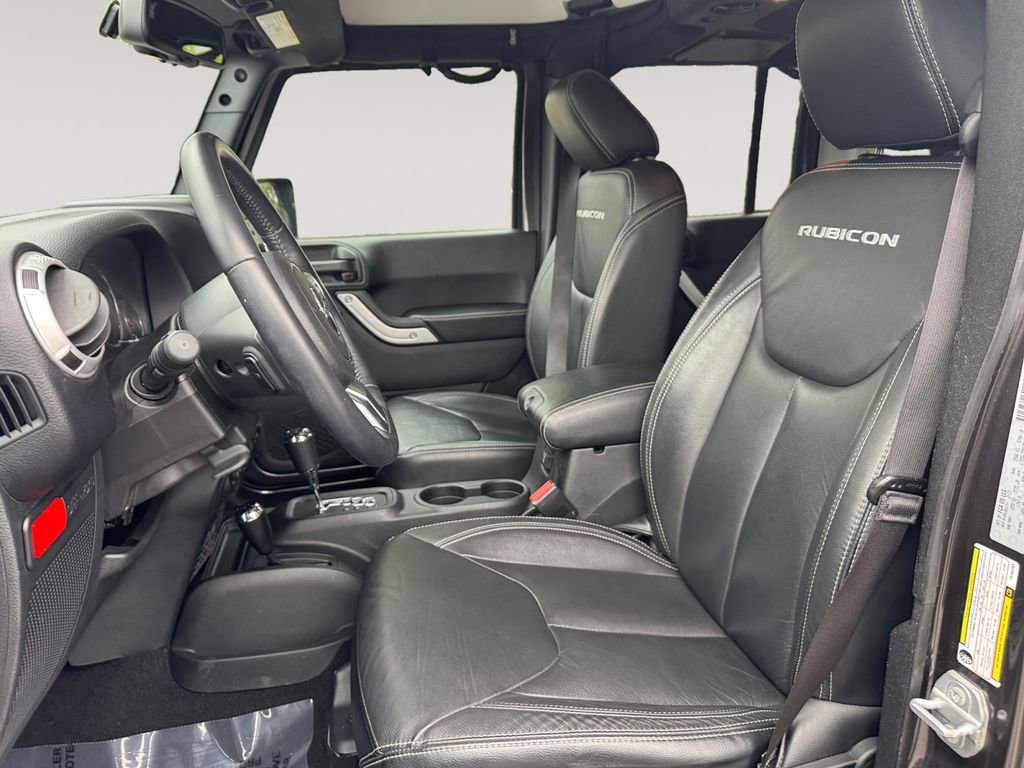 Used 2017 Jeep Wrangler Unlimited Rubicon image 9