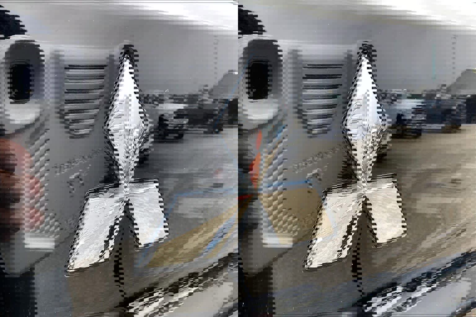 Used 2023 Mitsubishi Eclipse Cross SEL image 29