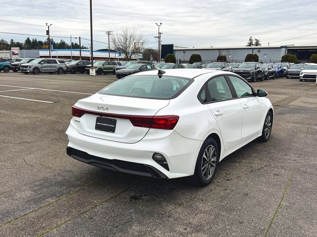 Used 2023 Kia Forte LXS w/ LXS Technology Package image 6