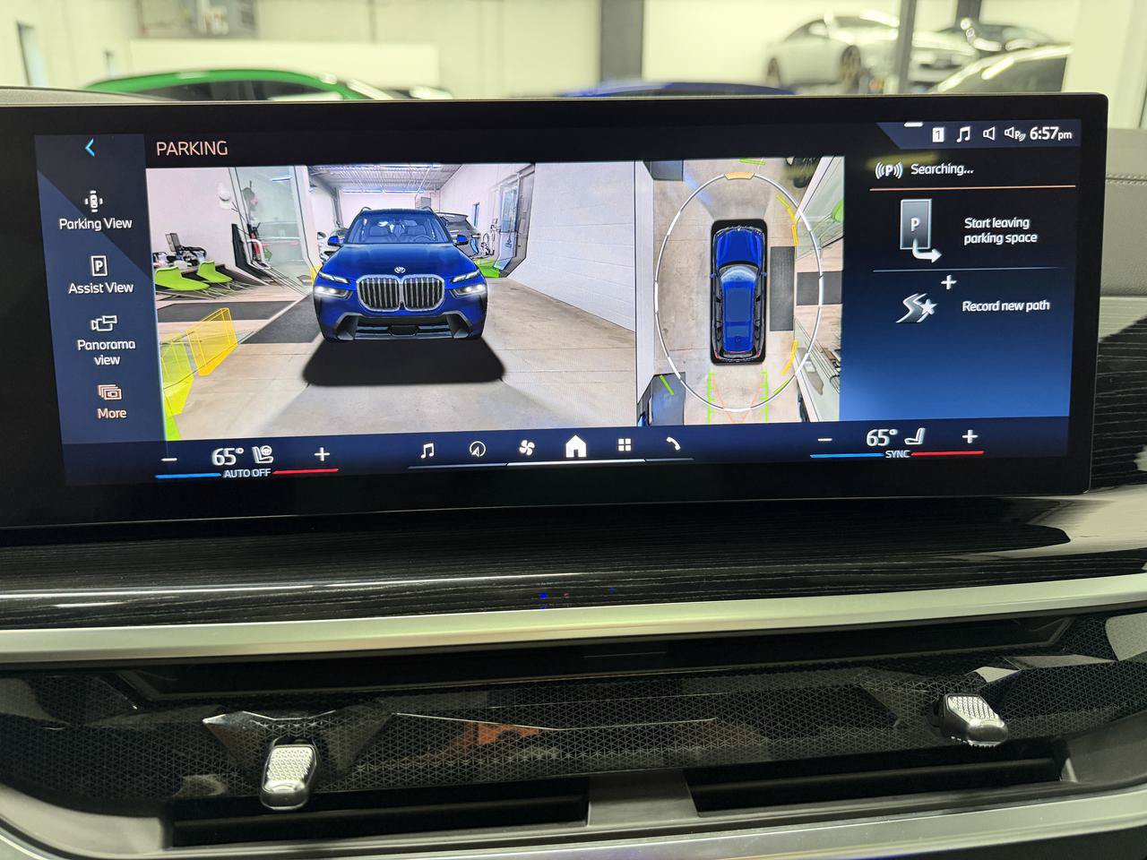 Used 2024 BMW X7 xDrive40i w/ Executive Package AWD/4WD image 12