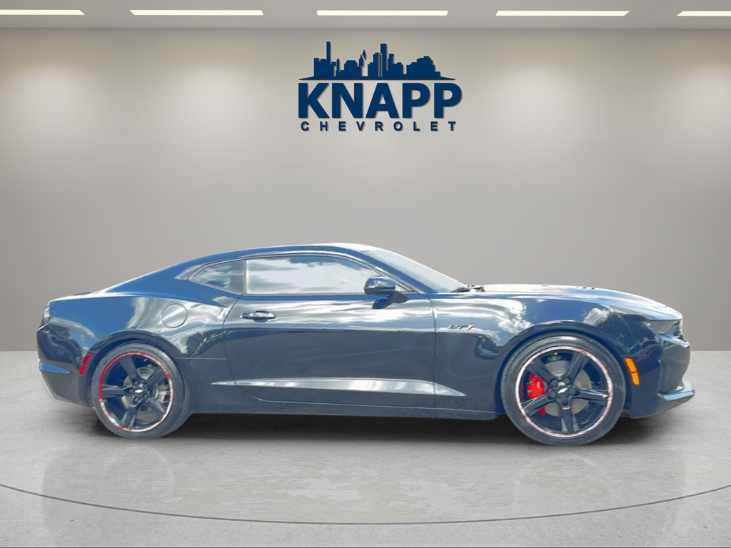 Used 2022 Chevrolet Camaro LT w/ RS Package RWD image 4