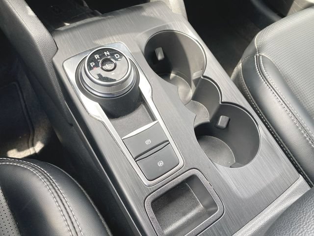 Used 2025 Ford Escape Platinum AWD/4WD image 16