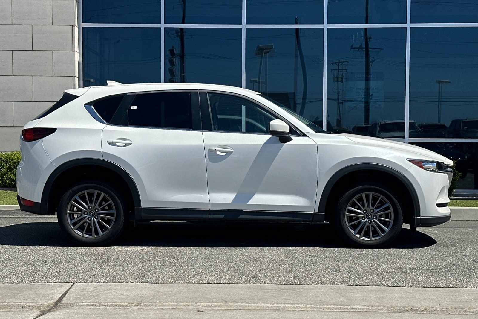 Used 2020 MAZDA CX-5 Touring FWD image 3