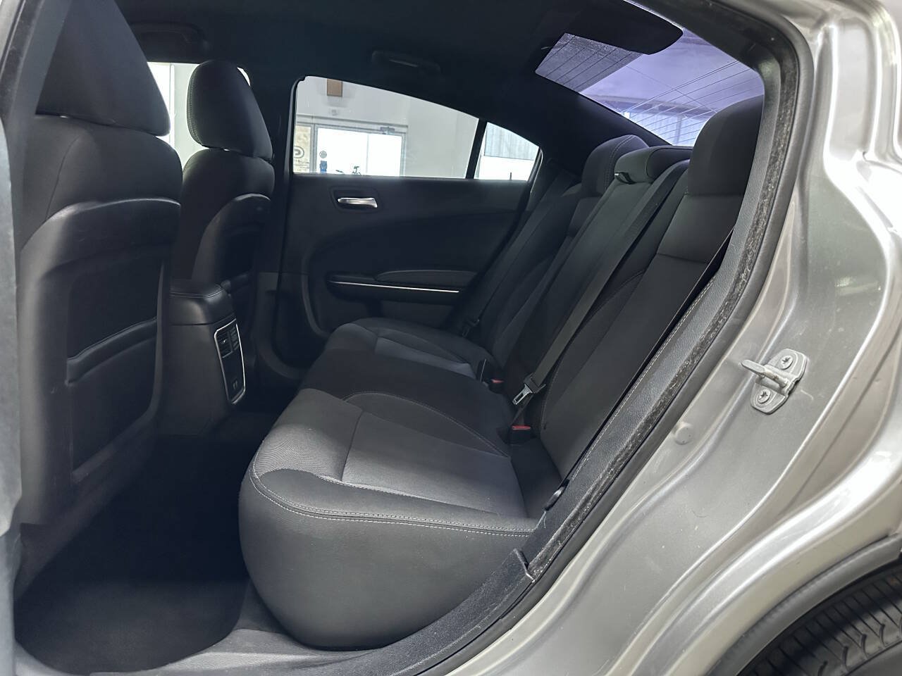 Used 2015 Dodge Charger SE RWD image 13