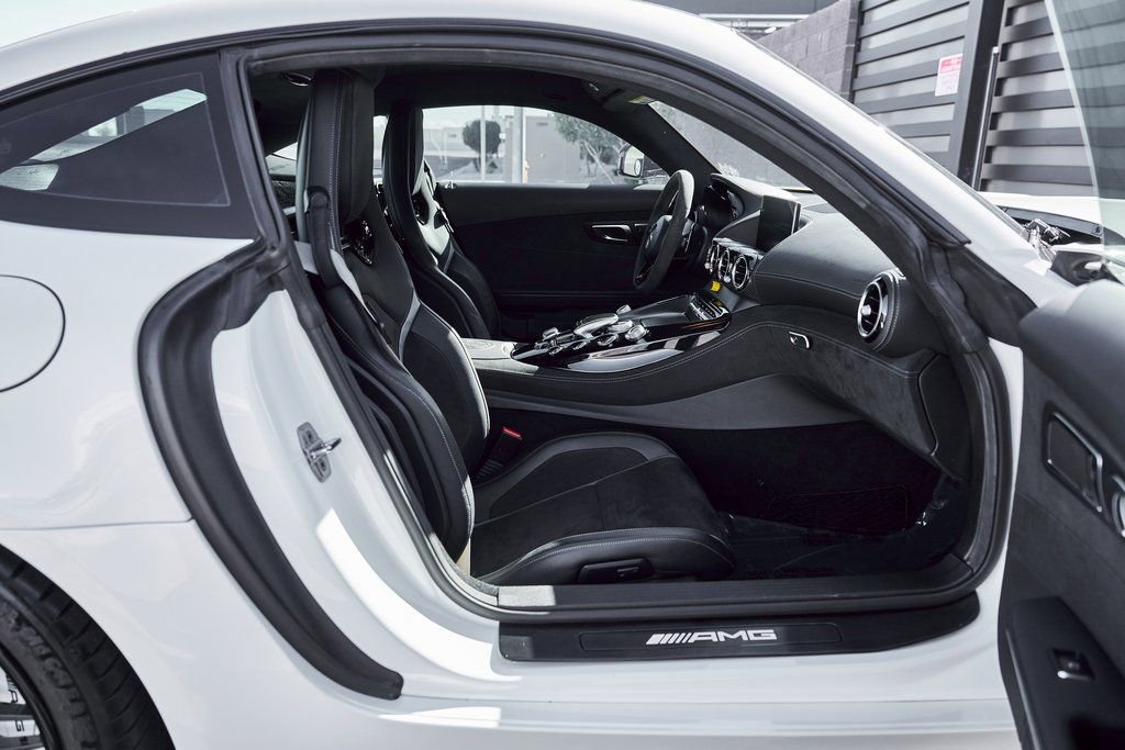 Used 2018 Mercedes-Benz AMG GT R image 38