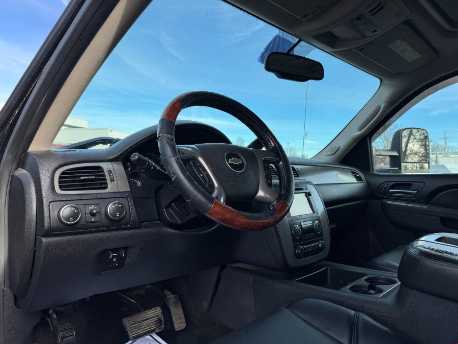 Used 2012 Chevrolet Silverado 3500 LTZ image 14