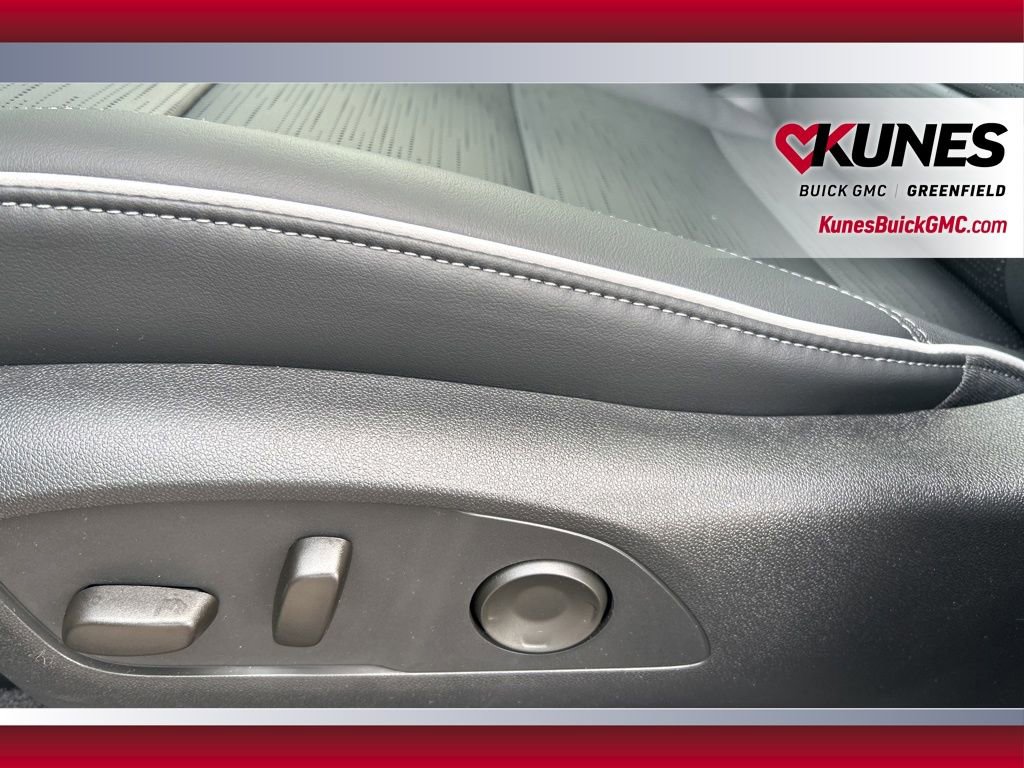 New 2026 Buick Enclave Sport Touring w/ Super Cruise Package image 20