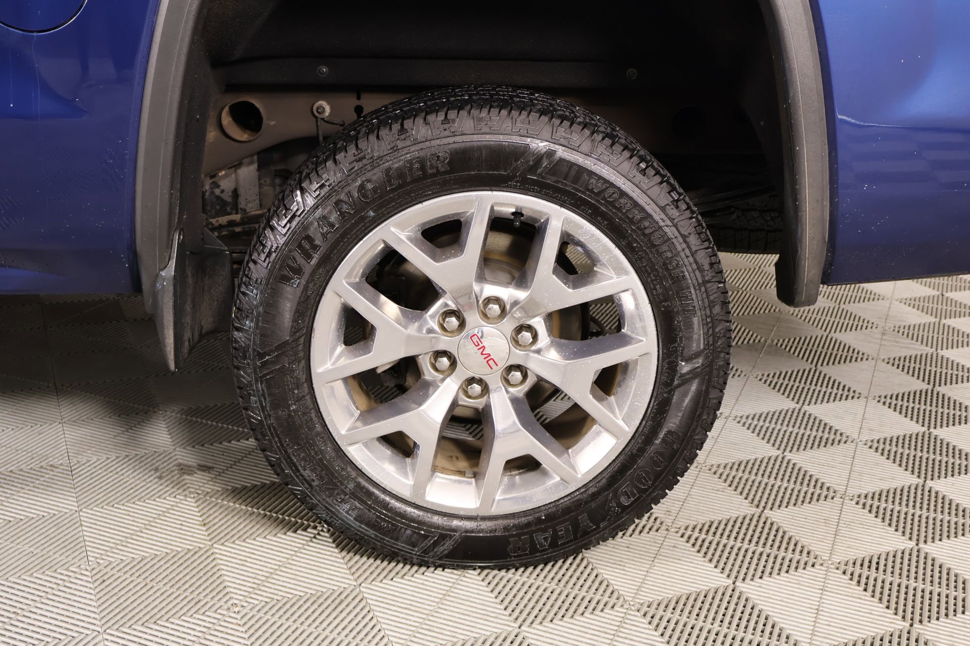 Used 2017 GMC Sierra 1500 SLT w/ SLT Premium Package image 17