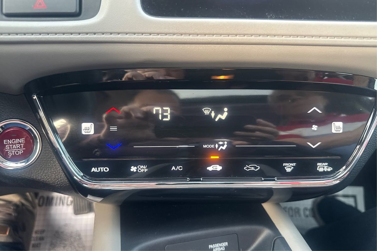 Used 2016 Honda HR-V EX image 30