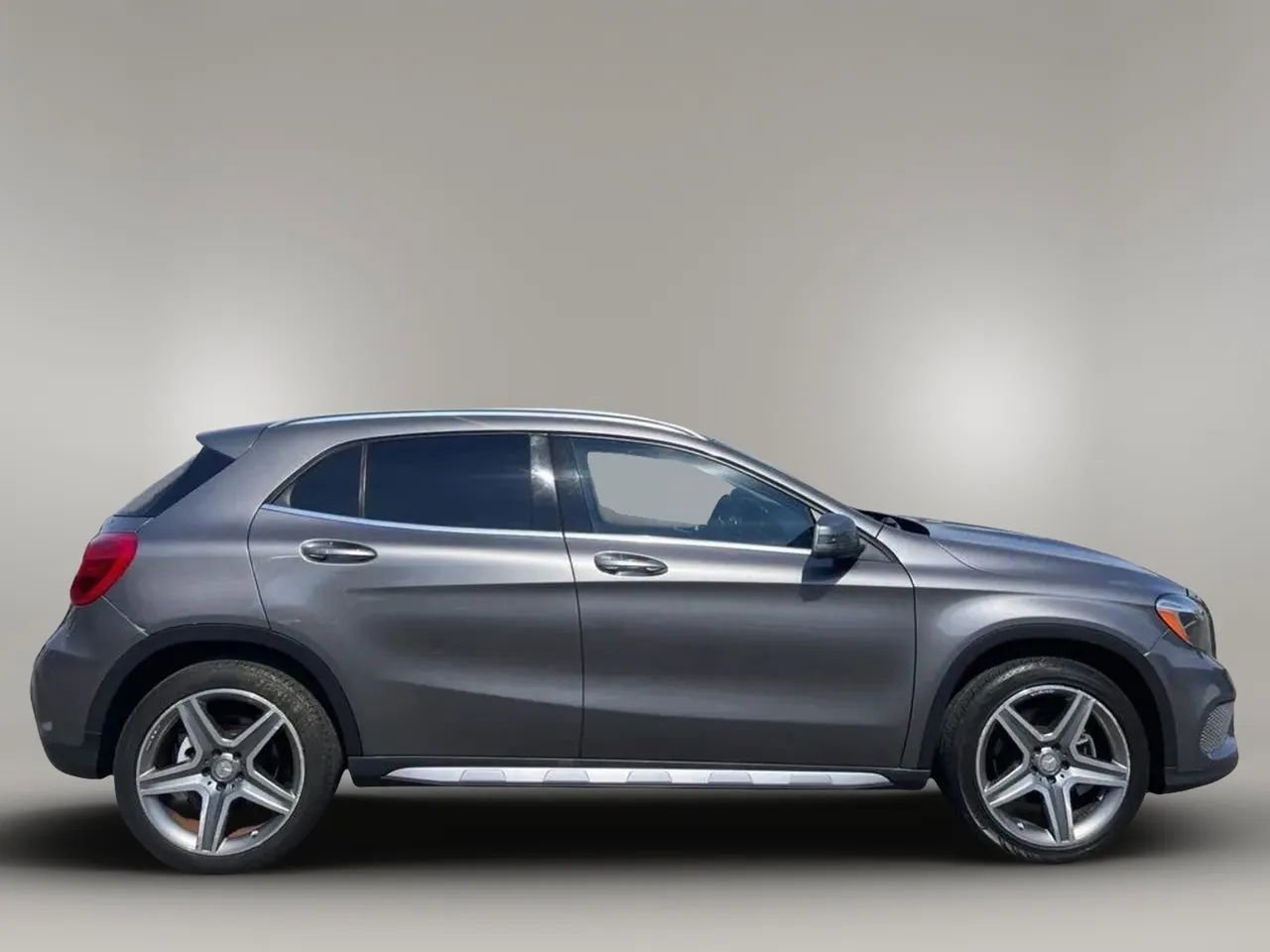 Used 2015 Mercedes-Benz GLA 250 image 3
