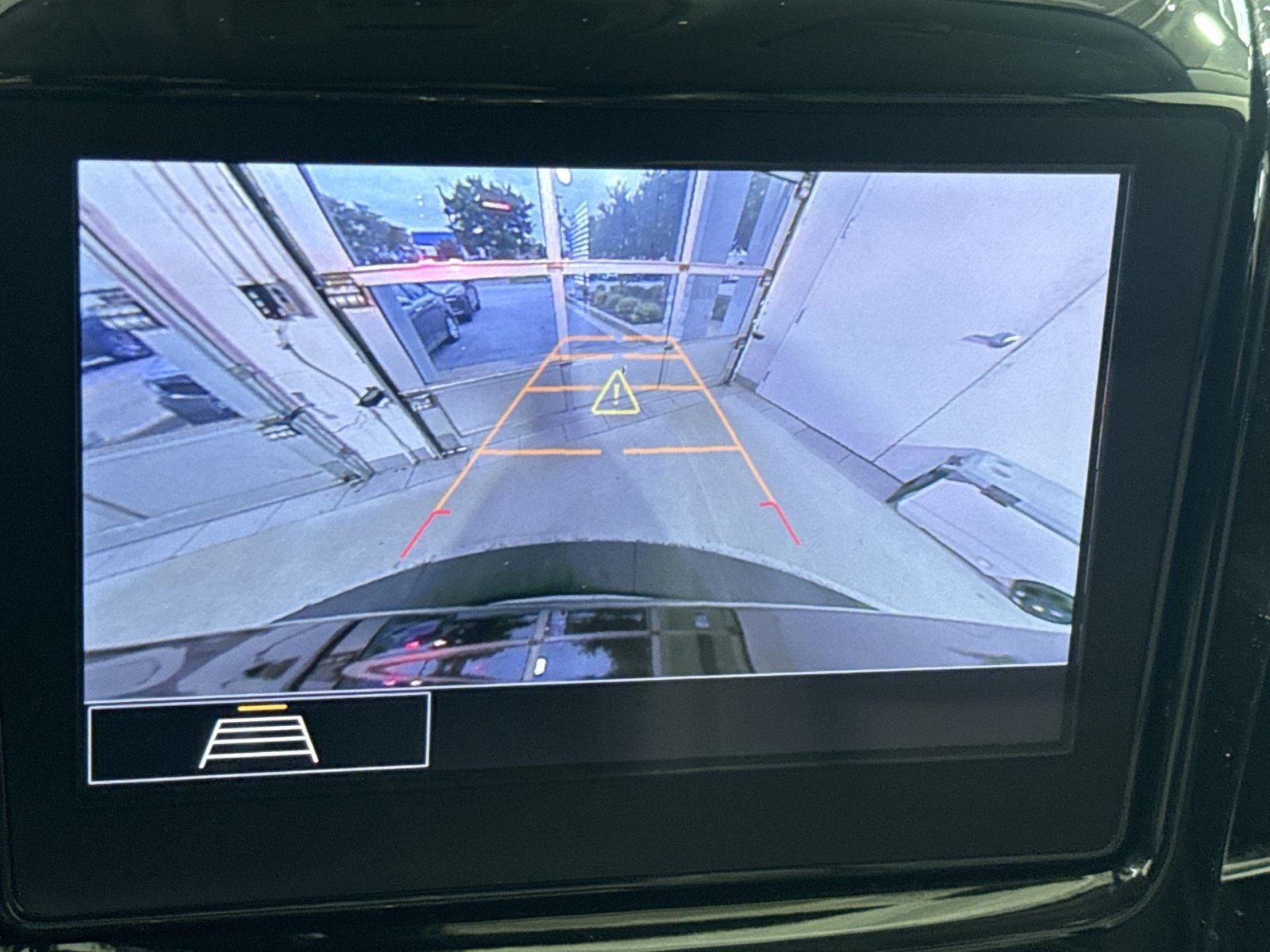 Used 2020 Chevrolet Traverse LT w/ Driver Confidence II Package FWD image 20