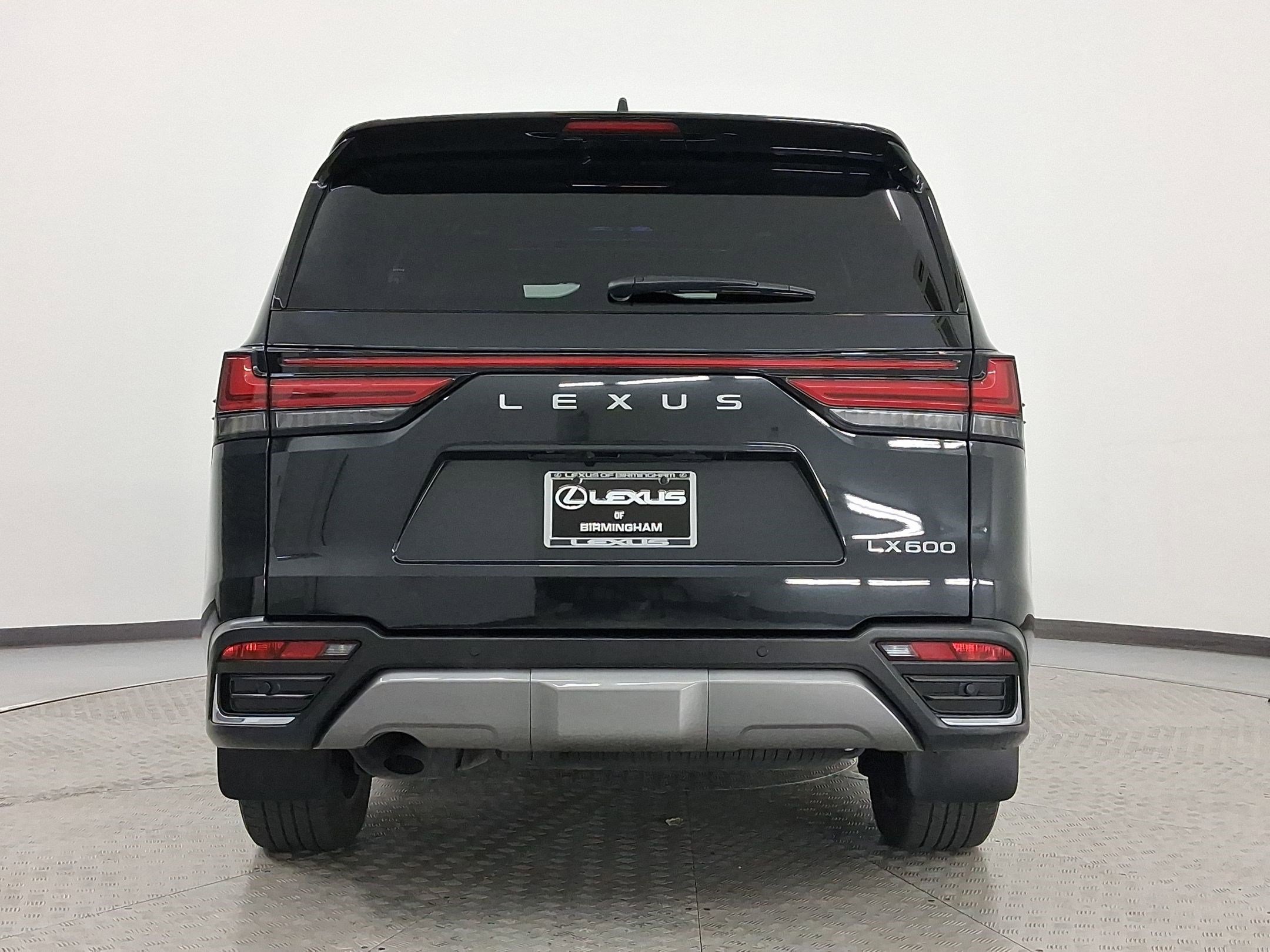 Certified 2025 Lexus LX 600 4WD w/ Luxury Package image 11